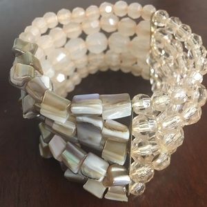 Classy stretchy bracelet with imitation abalone